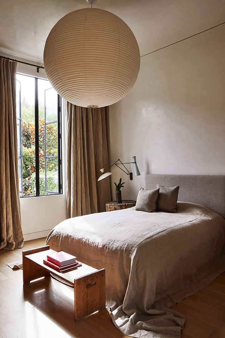 Tinder La Guest Room