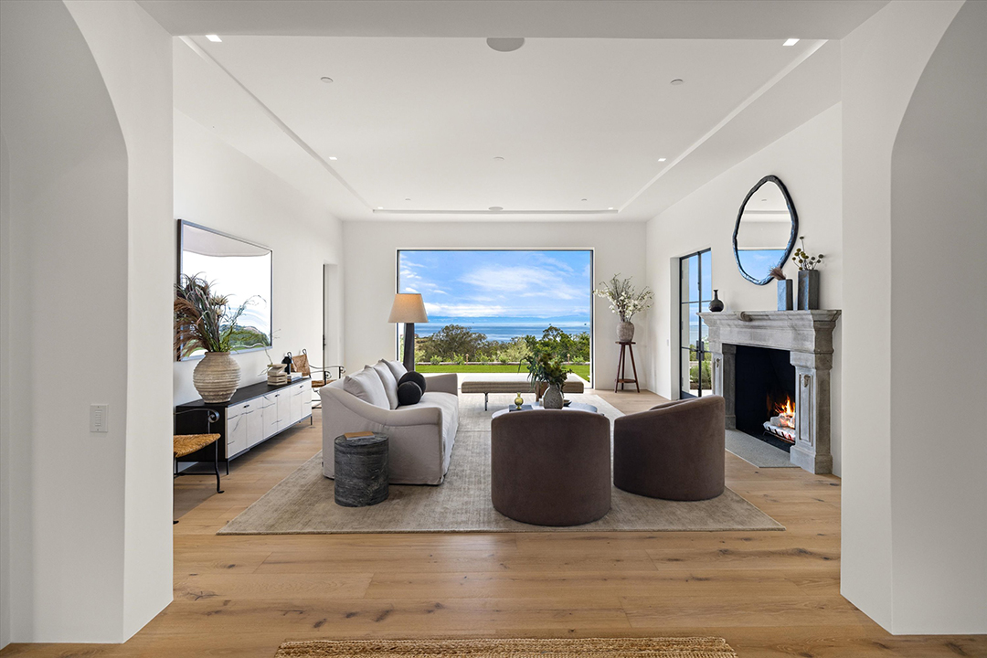 Ellen Degeneress Former Montecito Property Just Popped Up For Sale Asking 17 6m D