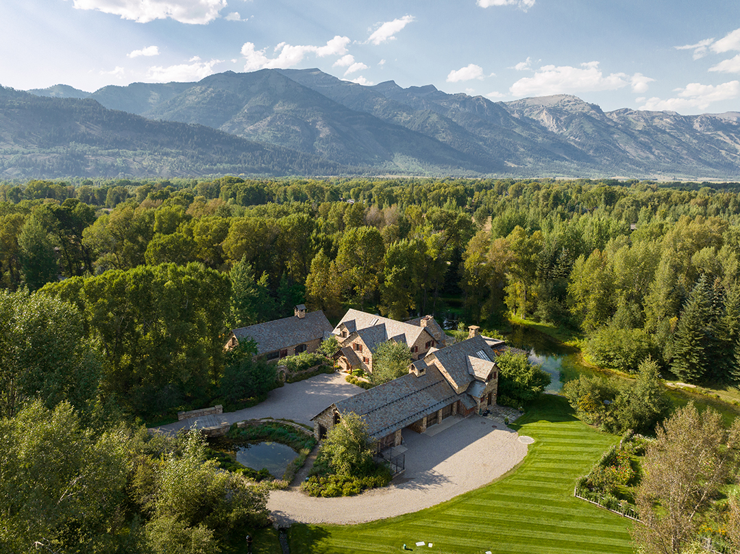 Explore A Stunning Wyoming Escape Priced At 22 5m Ab