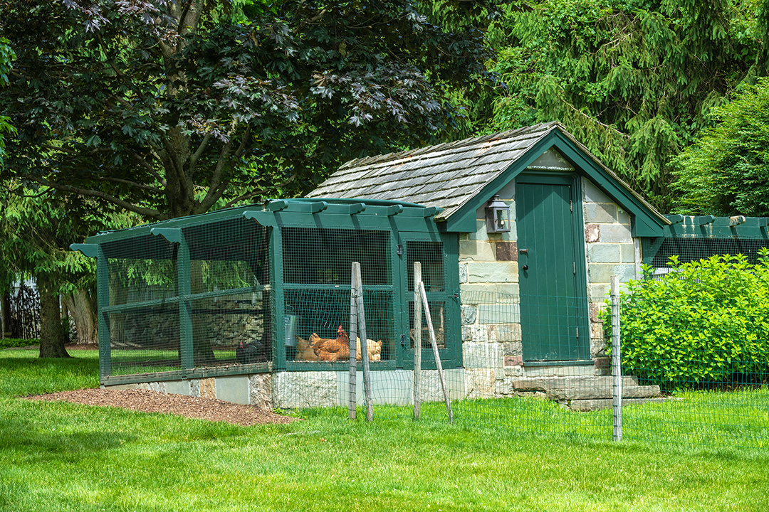 Susie Hilfiger Finally Sells Her Lovely Greenwich Estate In The Towns Biggest Sale Of 2023 So Far Zzzzzz