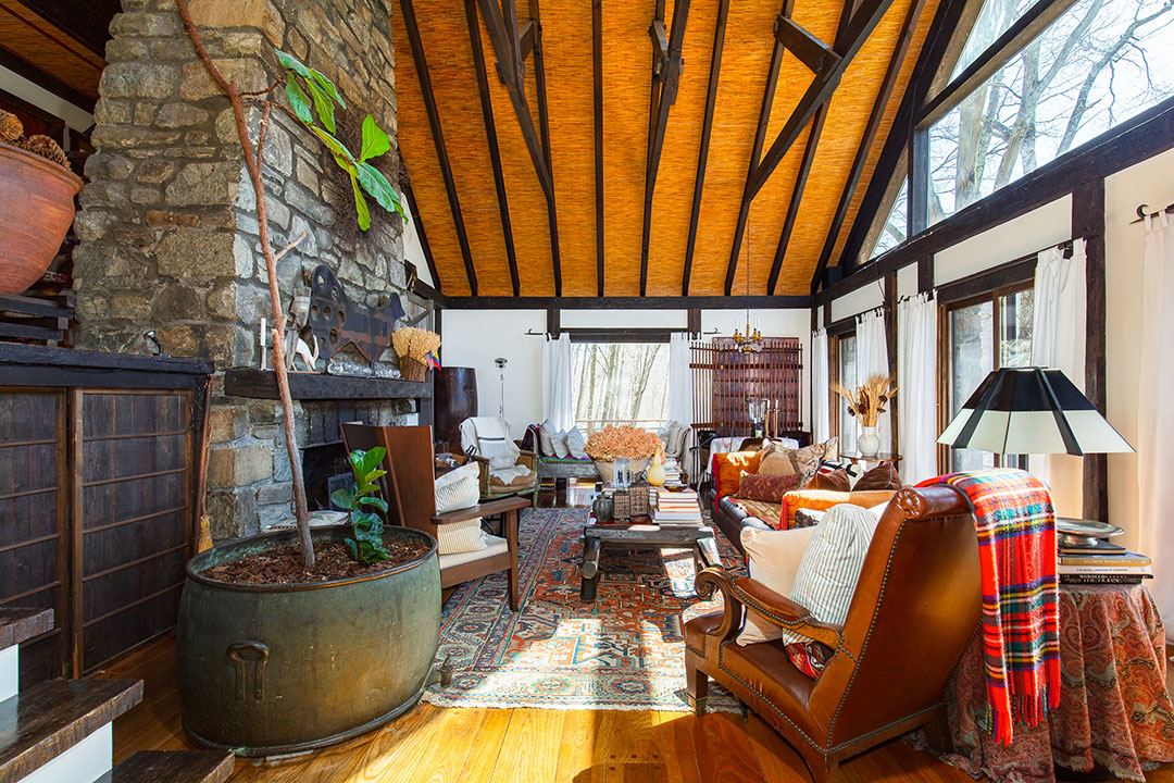 2 Garrison Living Room