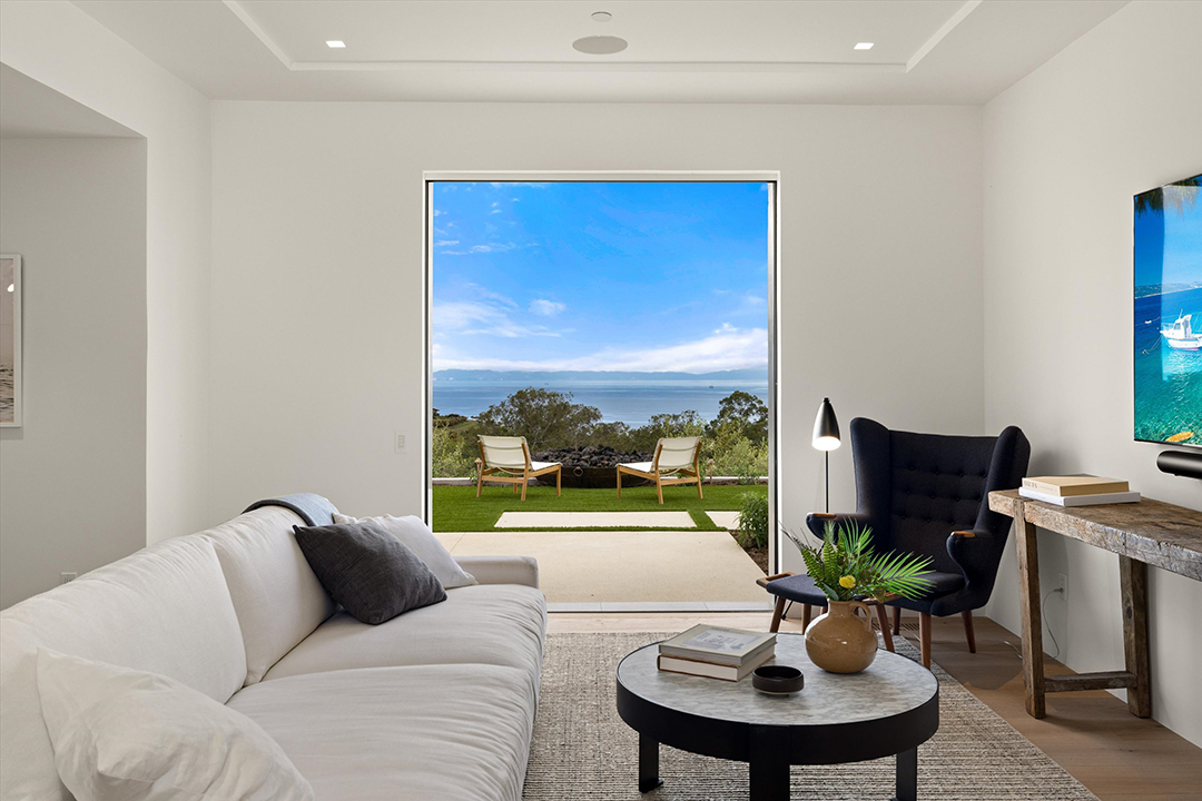 Ellen Degeneress Former Montecito Property Just Popped Up For Sale Asking 17 6m F