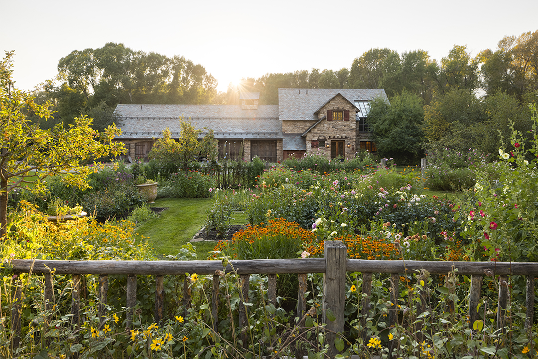 Explore A Stunning Wyoming Escape Priced At 22 5m Bb