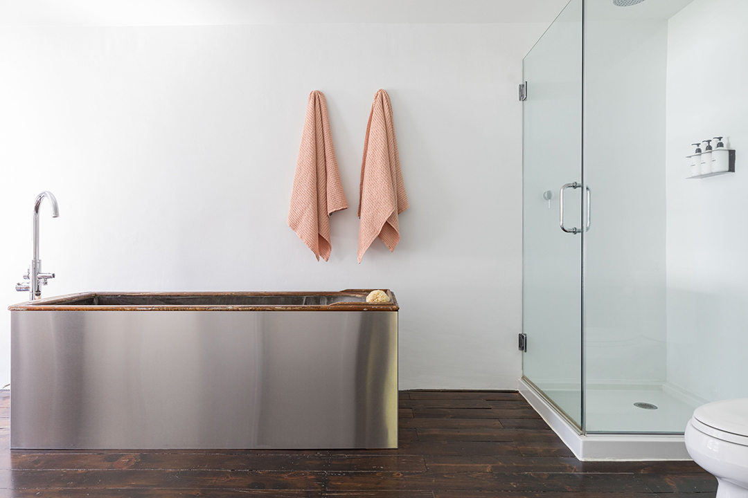 Fabulous Floating Farmhouse In The Catskills Relists For 2 35m 032photo Credit Phil Mansfield