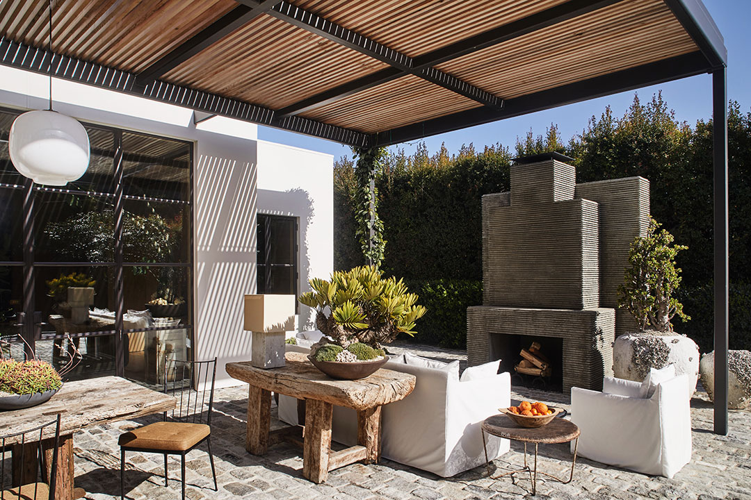 Tinder La Covered Terrace