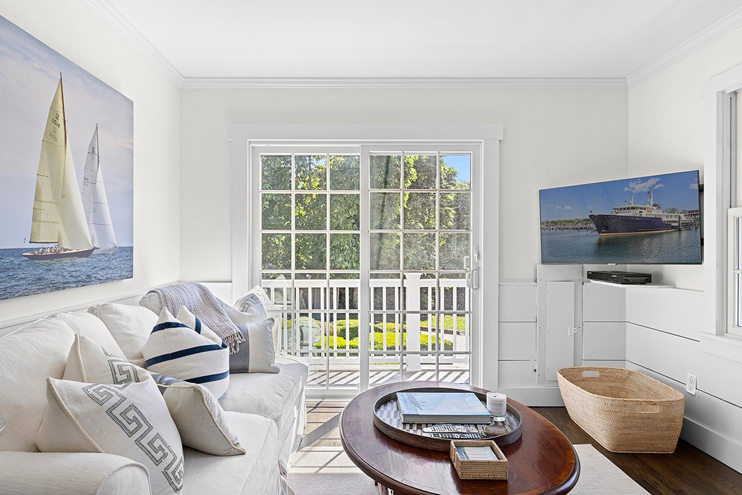You Can Nab This Shelter Island Home With Charming Coastal Style For Under 1m F