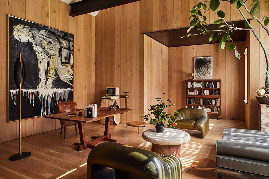 Tinder La Oak Office