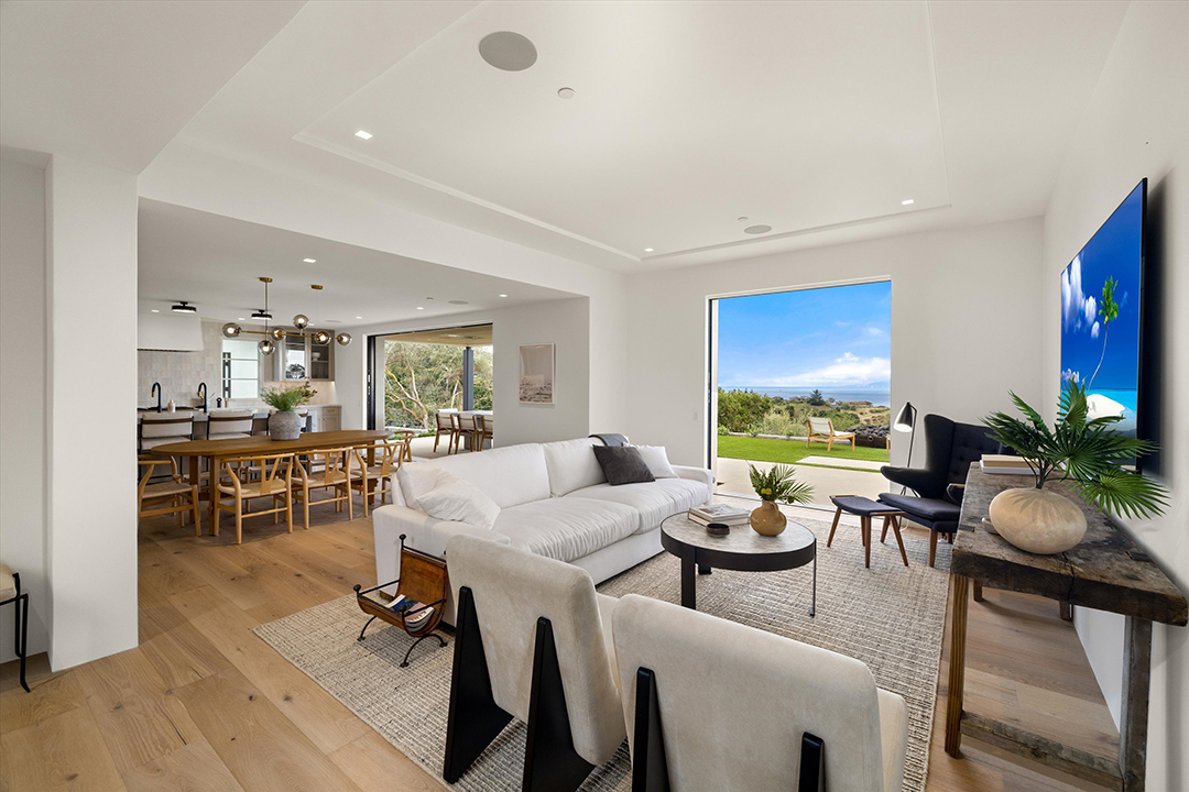 Ellen Degeneress Former Montecito Property Just Popped Up For Sale Asking 17 6m E