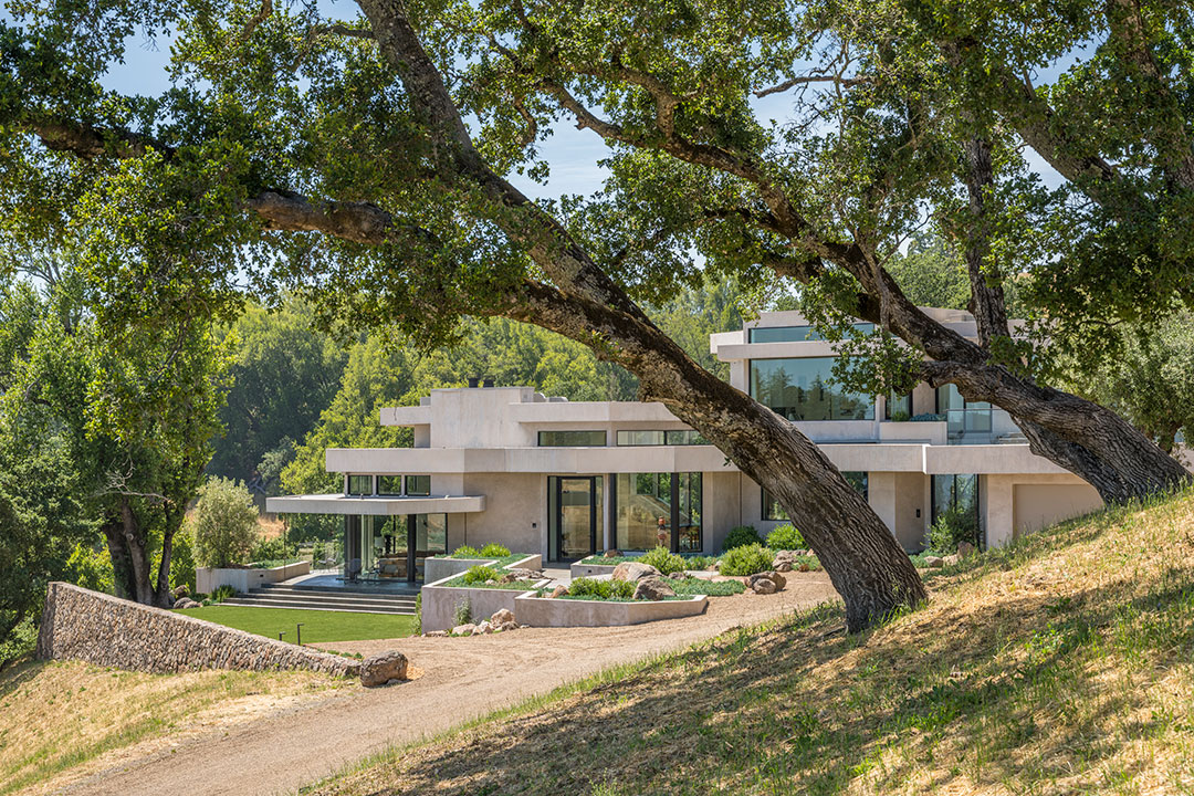 4 Decorist Founder Exterior