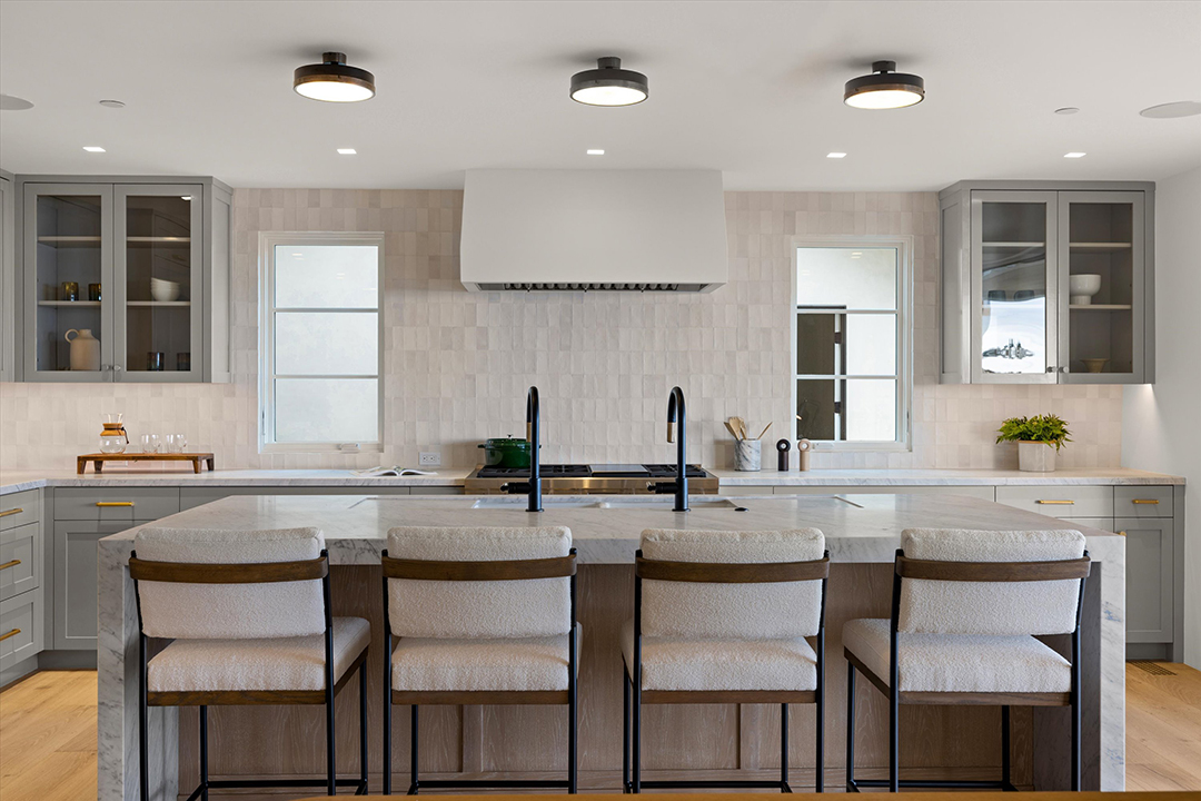 Ellen Degeneress Former Montecito Property Just Popped Up For Sale Asking 17 6m I