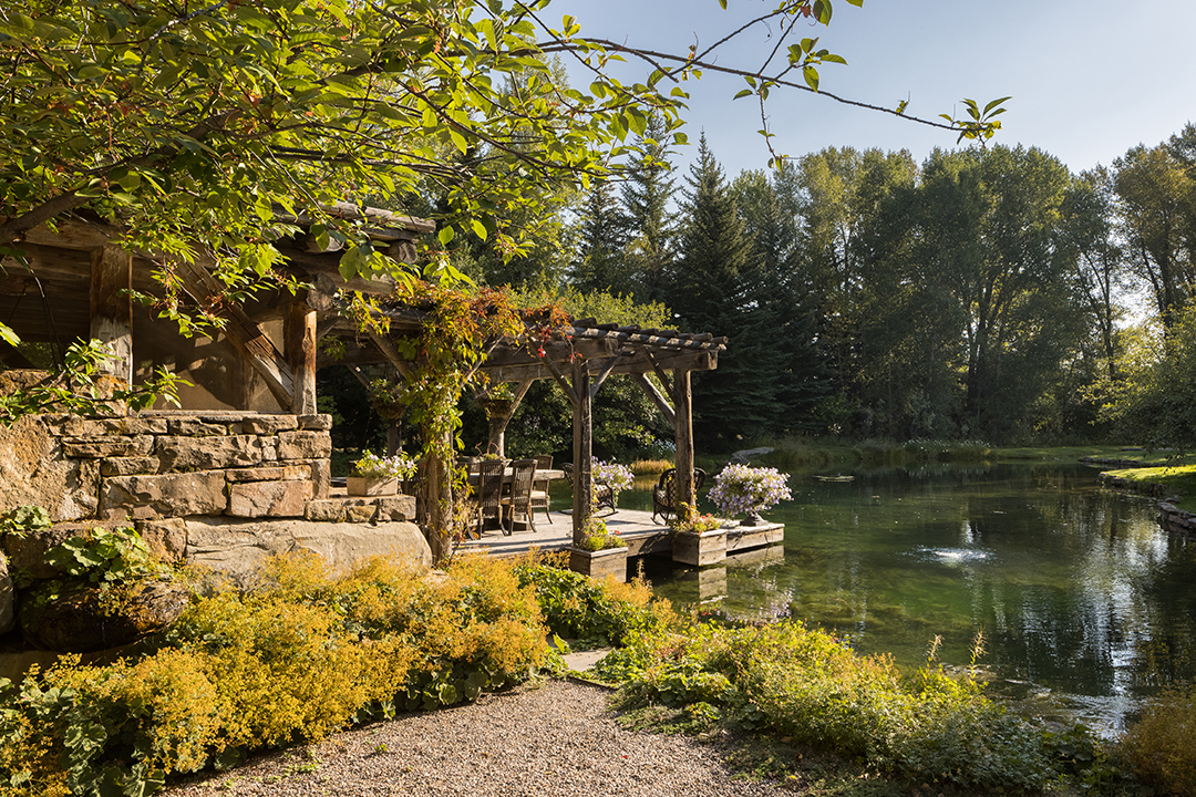 Explore A Stunning Wyoming Escape Priced At 22 5m Z