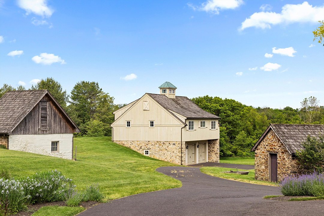 Explore A Reimagined Pennsylvania Home Dating Back To The 1700s 046