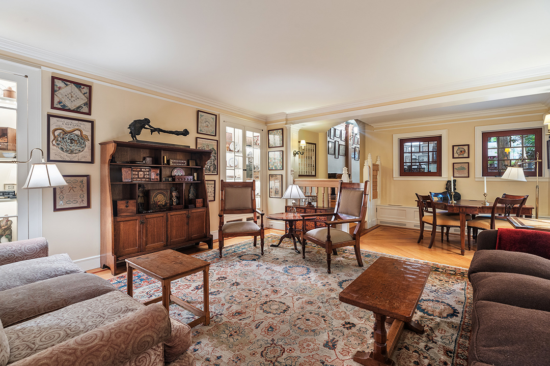 Late Broadway Icon Stephen Sondheims Longtime Nyc Townhouse Is Up For Sale C