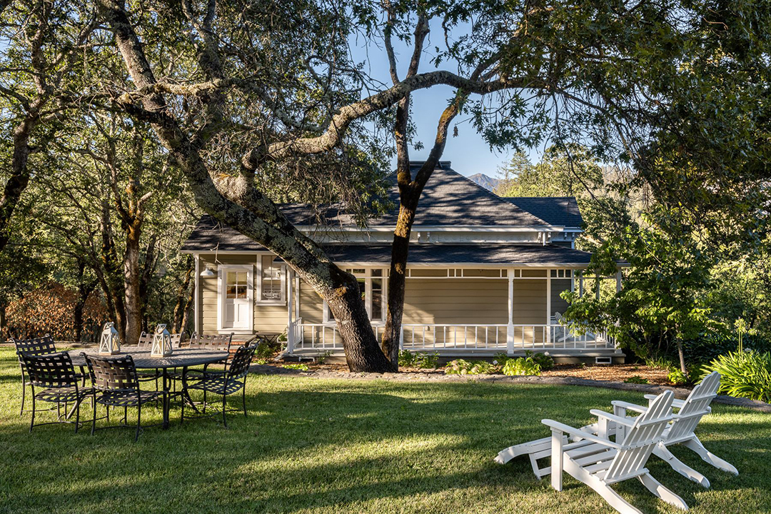 Take A Tour Of The Grounds Of This Napa Valley Compound Priced At 18m Zzzz