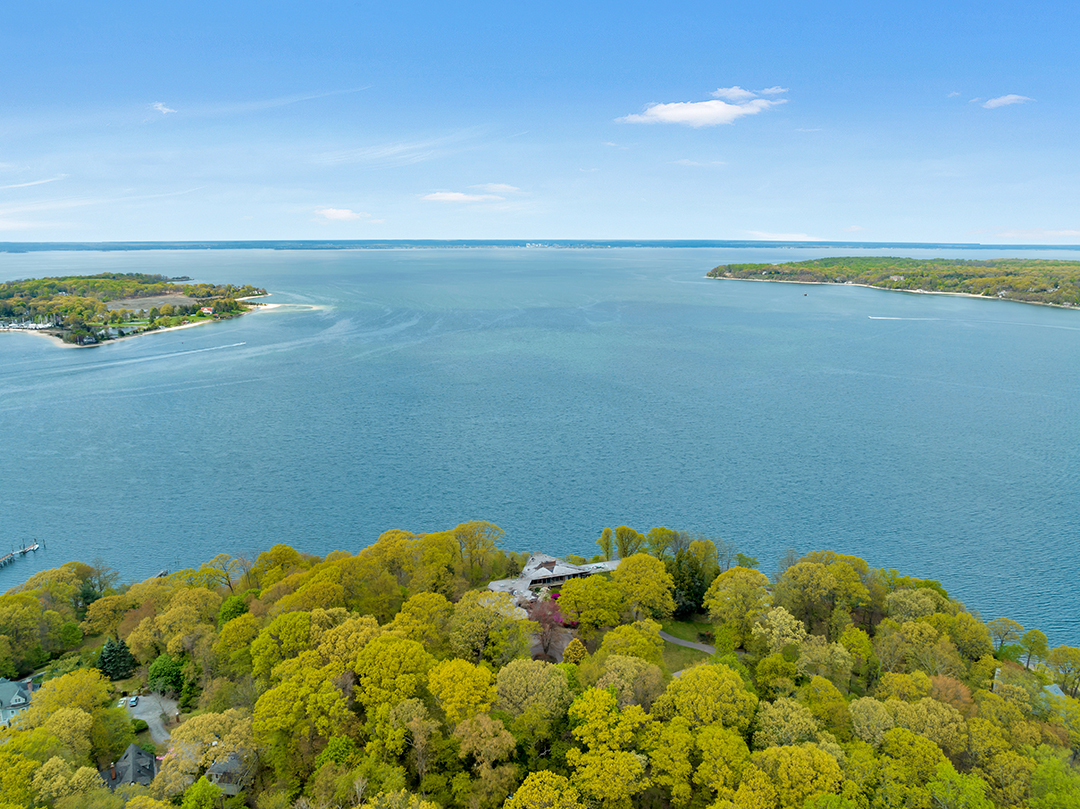 An John Stedman Designed Oyster Bay Home Asks 8 5m U