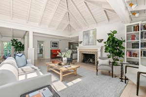 1 Allen Kay La Family Room