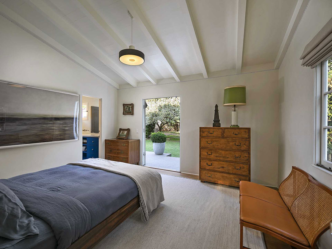 25 Montecito Guest Room