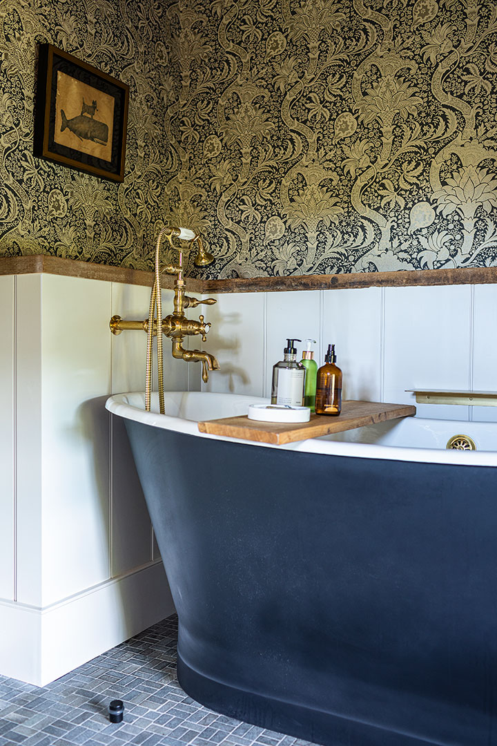 26 Projectnantucket Photo By Julie Bidwell Officebath