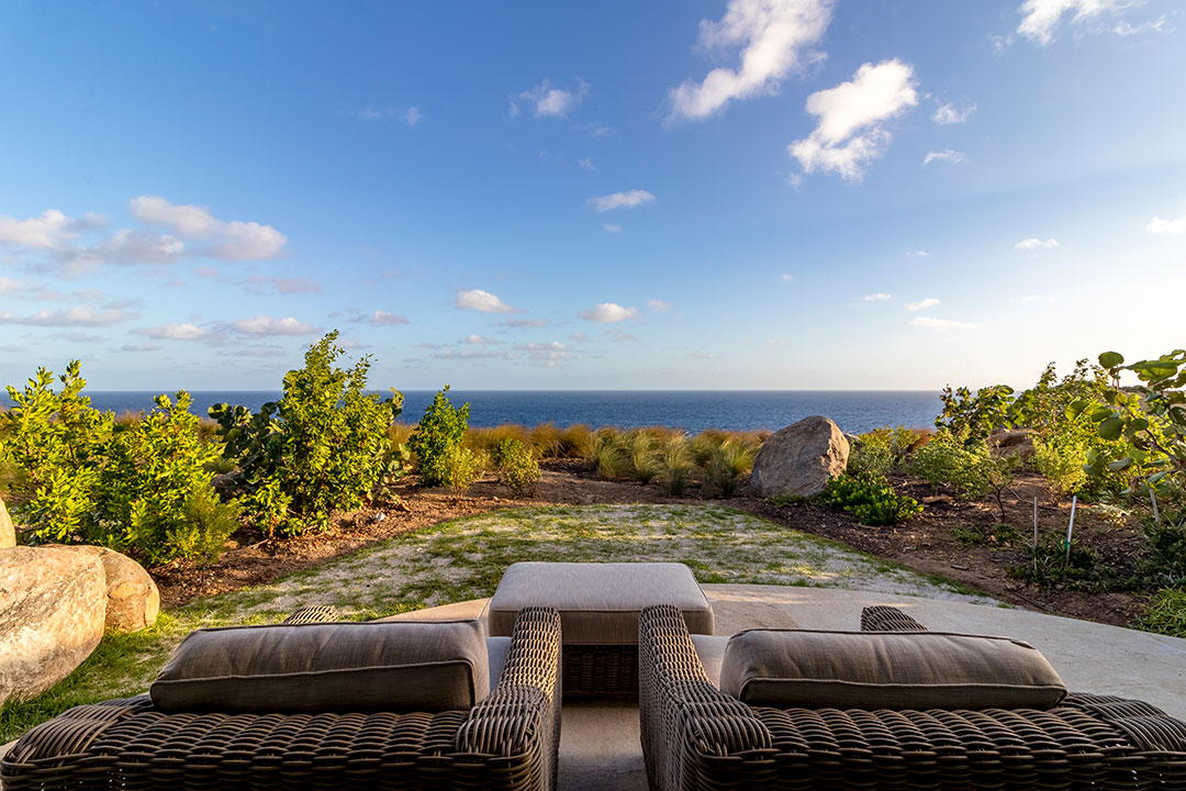 Halo 22 Sitting Area