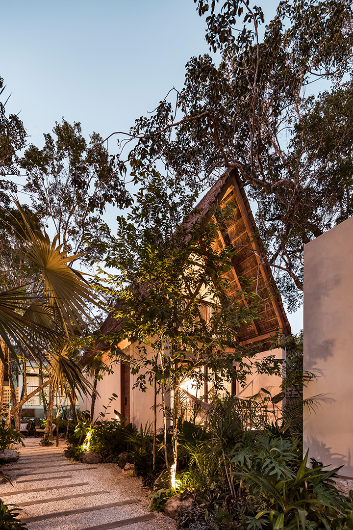 An Organic Minimalist Style Boutique Hotel In Tulum Can Be Yours For Under 2m Loft Lodge 4 By Cesar Bejar
