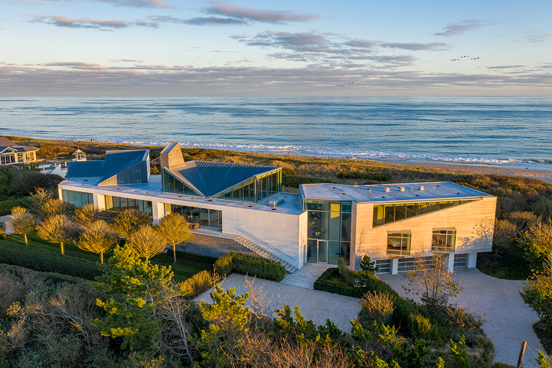 Wainscott Modern Masterpiece Once Featured In Succession Looks For 55m 115beachlane Wainscott Drone 7