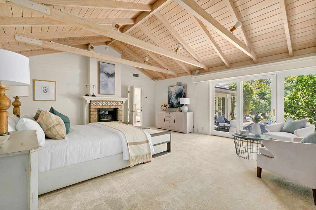 7 Allen Kay La Primary Bedroom