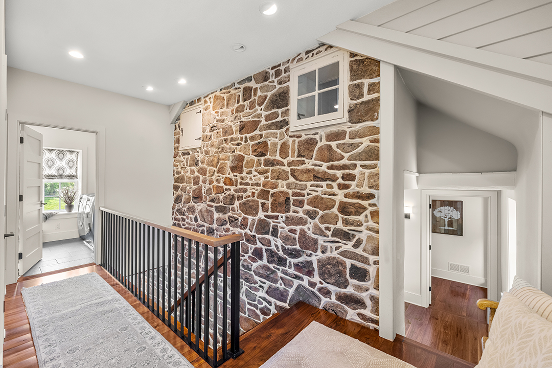 Explore A Reimagined Pennsylvania Home Dating Back To The 1700s 030