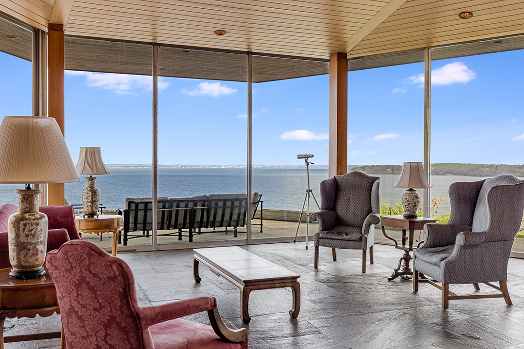 An John Stedman Designed Oyster Bay Home Asks 8 5m H