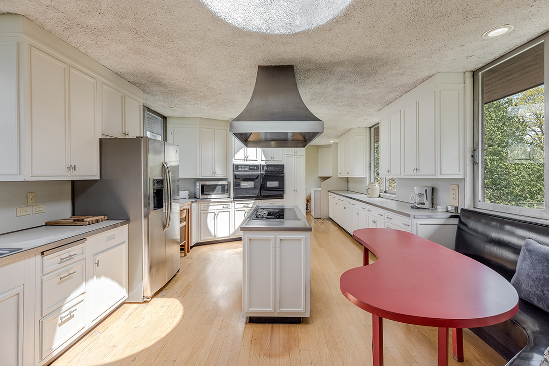 An John Stedman Designed Oyster Bay Home Asks 8 5m K