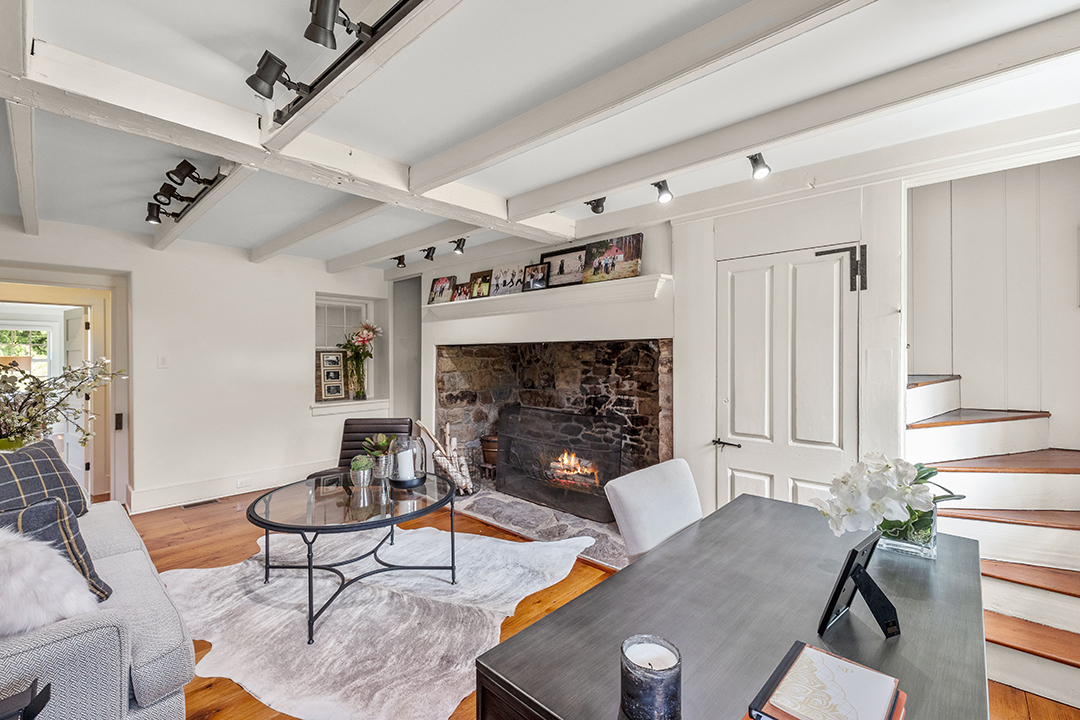 Explore A Reimagined Pennsylvania Home Dating Back To The 1700s 021