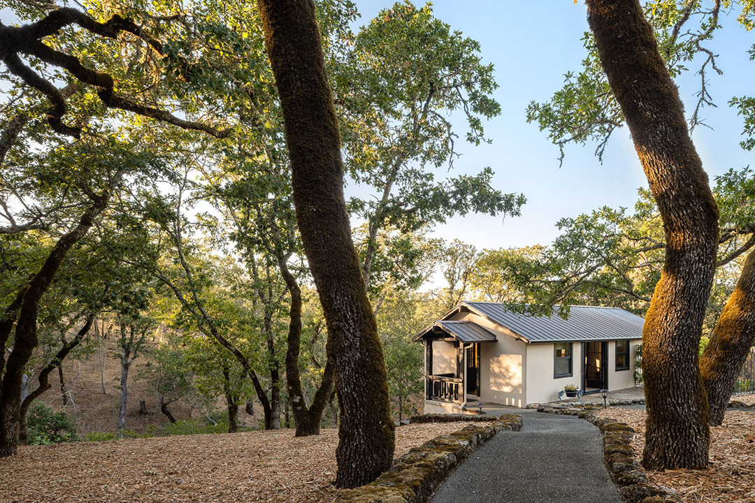 Take A Tour Of The Grounds Of This Napa Valley Compound Priced At 18m Zz