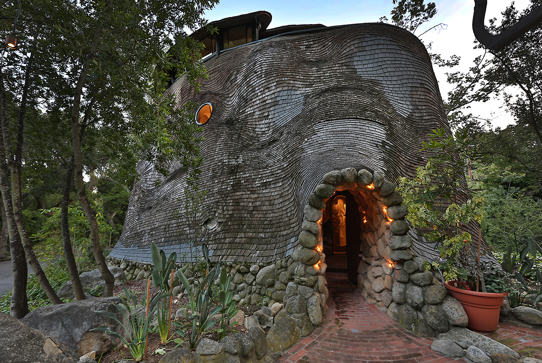 Step Inside The Whimsically Unique Whale House In Santa Barbara Listed For 3 25m D