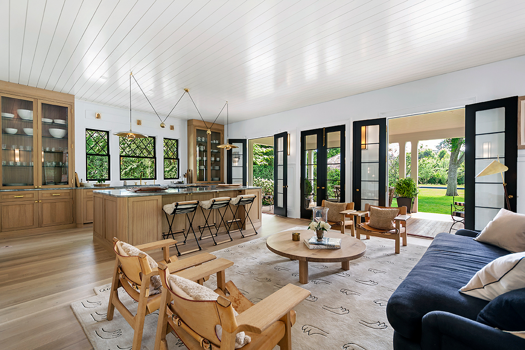 Publishing Power Couple Lists The Beautiful East Hampton Home They Built For 25m I