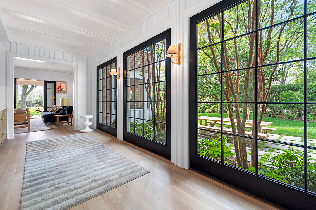 Publishing Power Couple Lists The Beautiful East Hampton Home They Built For 25m H