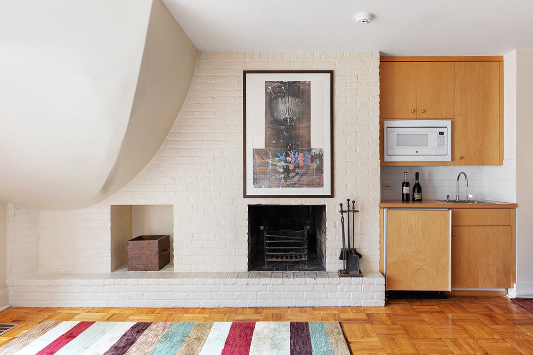 Late Broadway Icon Stephen Sondheims Longtime Nyc Townhouse Is Up For Sale W