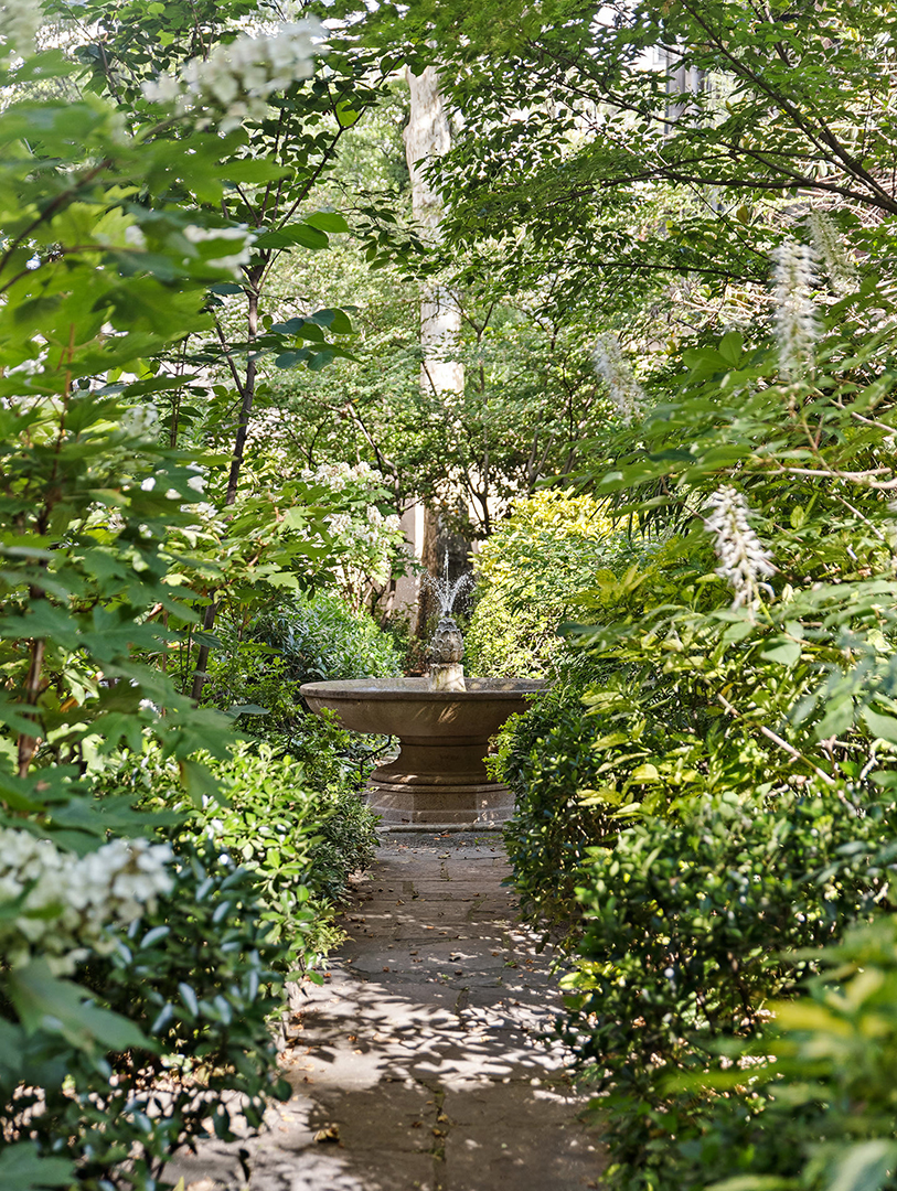 Late Broadway Icon Stephen Sondheims Longtime Nyc Townhouse Is Up For Sale Y