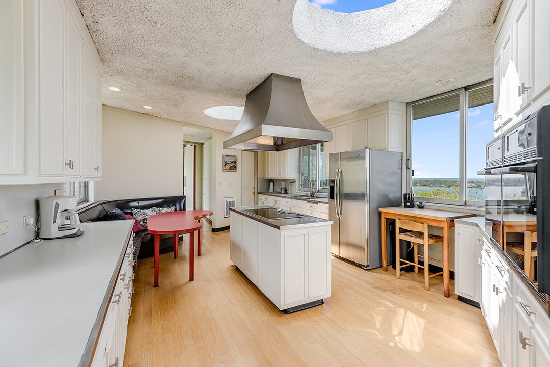 An John Stedman Designed Oyster Bay Home Asks 8 5m L