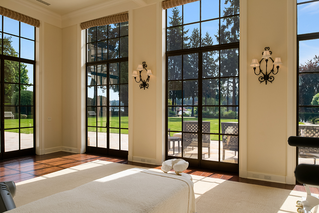 Kenny Gs Lavish Former Lake Estate In Washington Lists For 70m Q