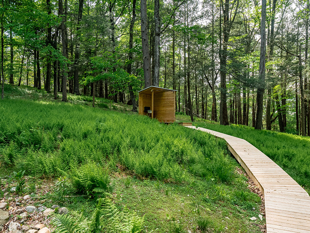 Heiress Beverly Kerzners Hudson Valley Paradise Hits The Market For 25m 461 Silvernails Road Pine Plains Ny 4