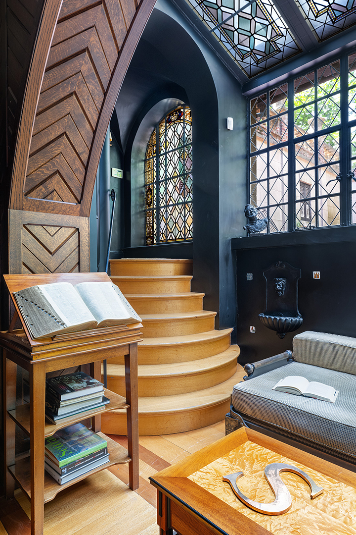 Late Broadway Icon Stephen Sondheims Longtime Nyc Townhouse Is Up For Sale H