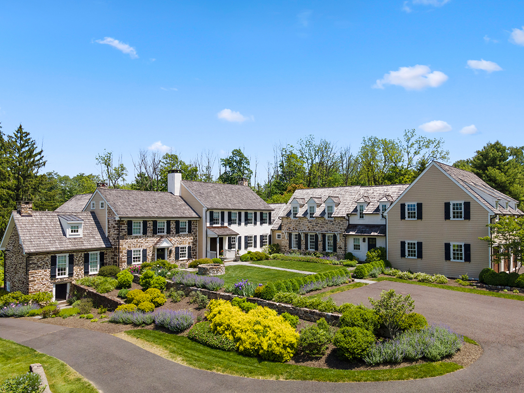 Explore A Reimagined Pennsylvania Home Dating Back To The 1700s 001