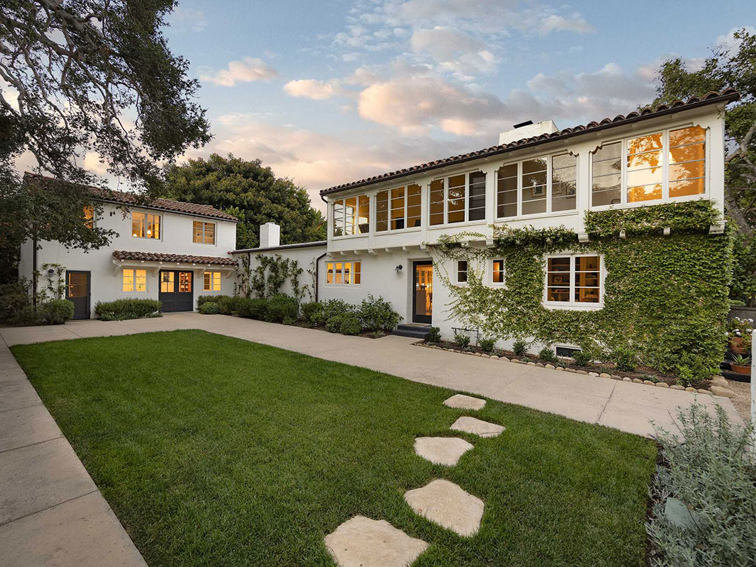 2 Montecito Courtyard