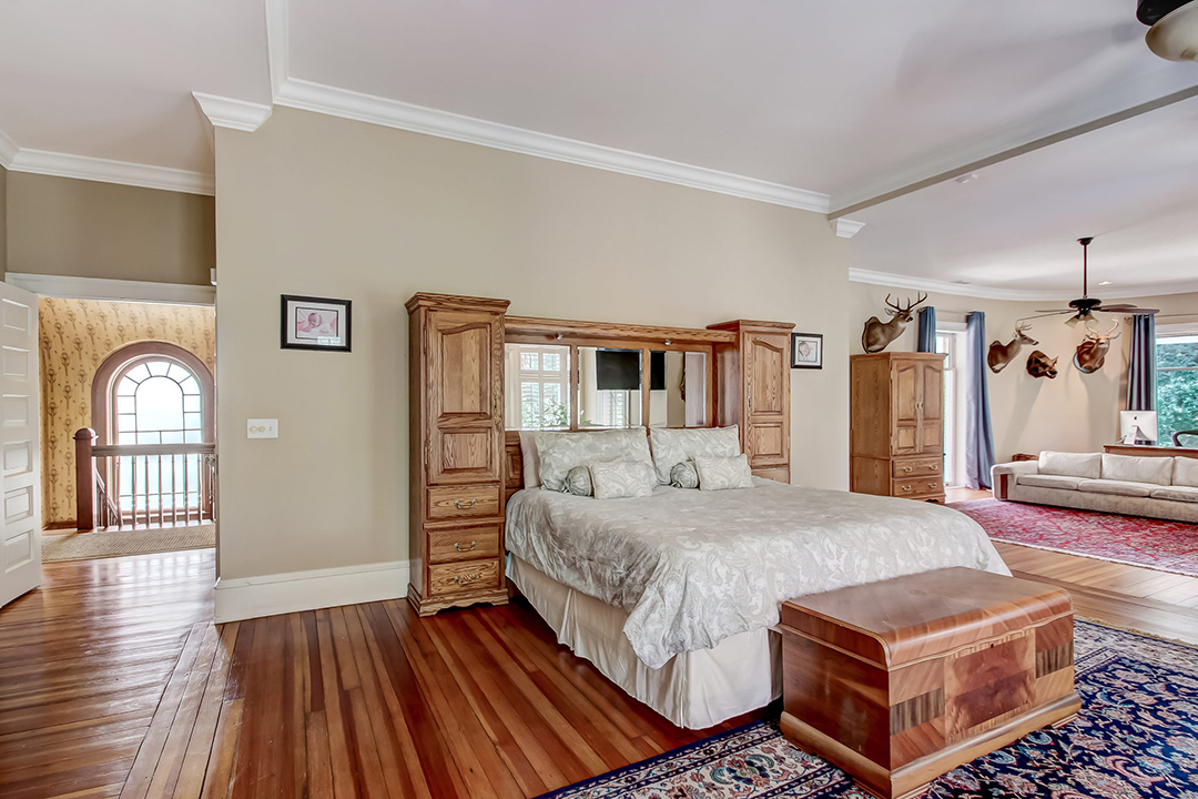 Grand Greek Revival Mansion Sets Record For Highest Savannah Ga Sale Ever 55 Web Or Mls 55 513 Whitaker St