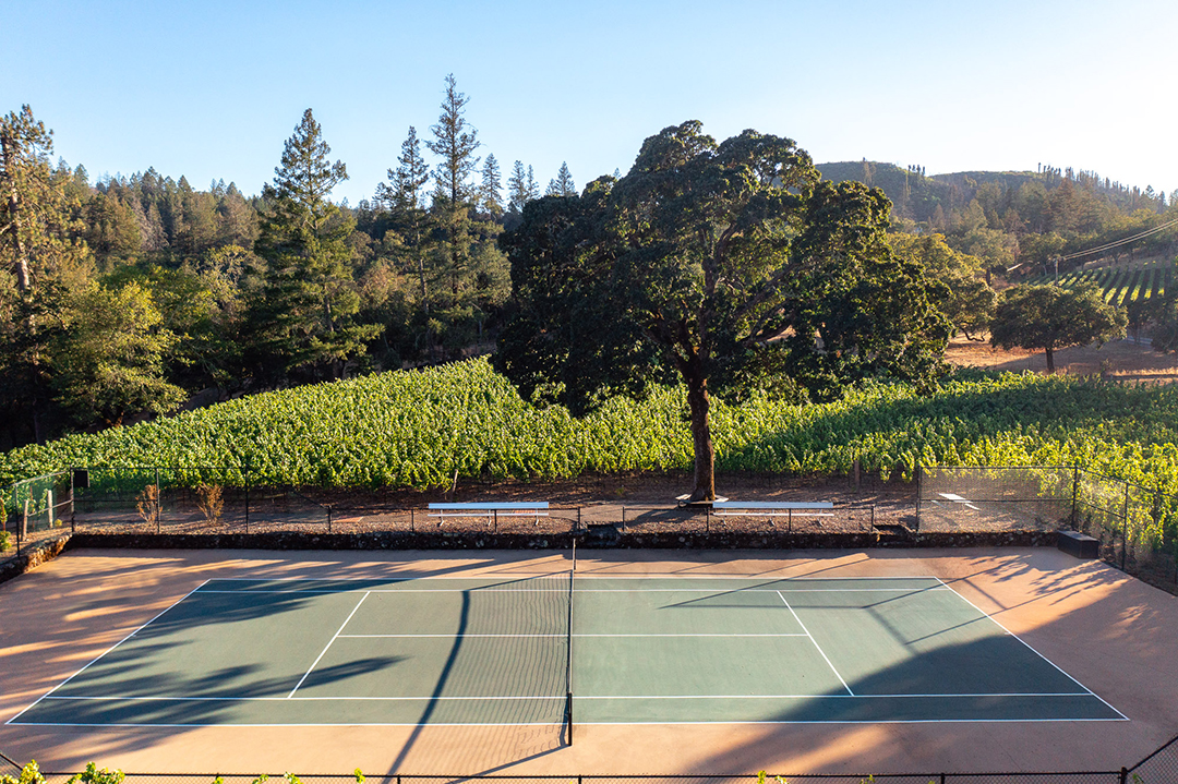 Take A Tour Of The Grounds Of This Napa Valley Compound Priced At 18m Zzzzzzzzzzzz