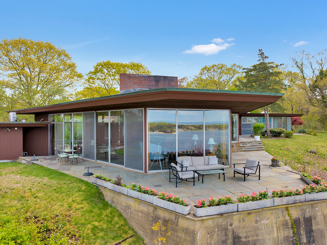 An John Stedman Designed Oyster Bay Home Asks 8 5m W