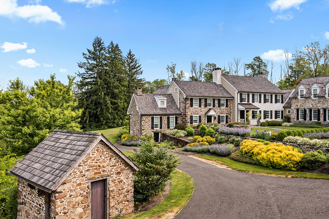 Explore A Reimagined Pennsylvania Home Dating Back To The 1700s 049
