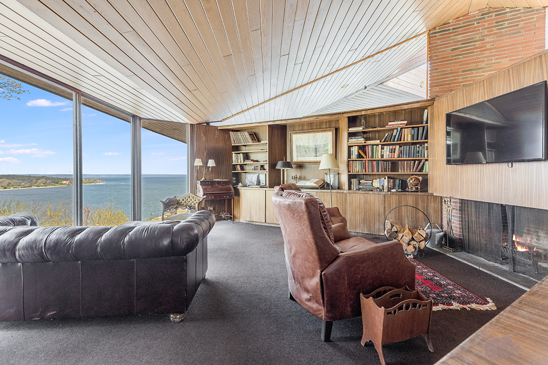 An John Stedman Designed Oyster Bay Home Asks 8 5m F