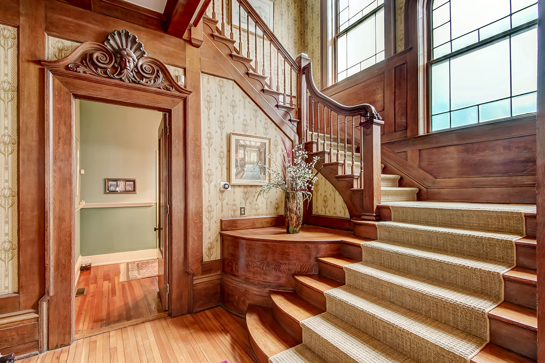 Grand Greek Revival Mansion Sets Record For Highest Savannah Ga Sale Ever 38 Web Or Mls 38 513 Whitaker St