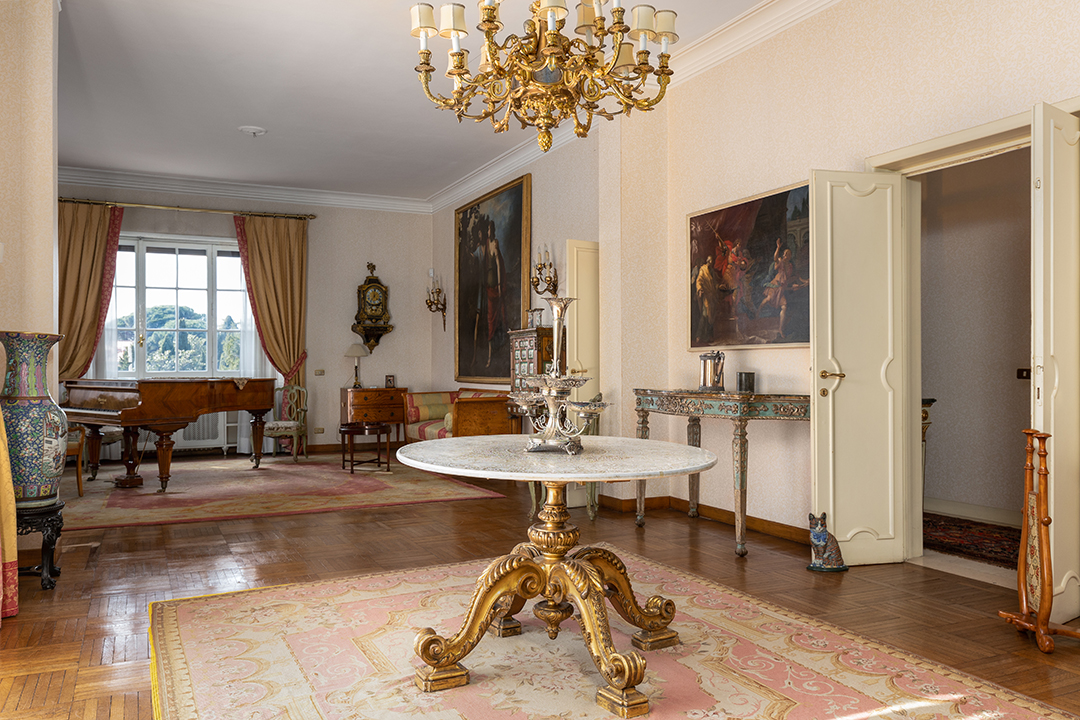 Dreamy Roman Estate Owned By The Gucci Family Seeks 16m 24