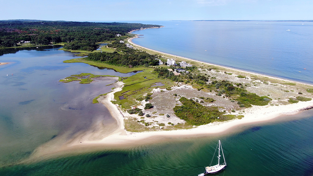 Diane Sawyer Asks 24m For Her 20 Acre Marthas Vineyard Compound G